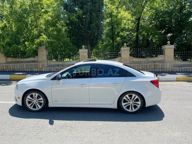 Chevrolet Cruze 2011, 250,000 km - 1.4 l - Zaqatala