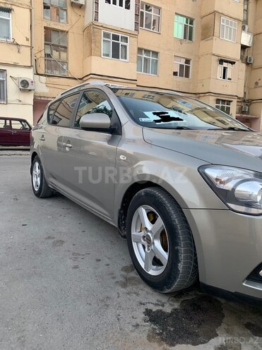 Kia Ceed 2011, 233,000 km - 1.6 l - Sumqayıt