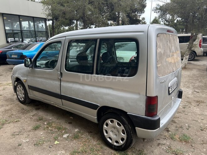 Peugeot Partner 2005, 252,500 km - 1.6 l - Sumqayıt