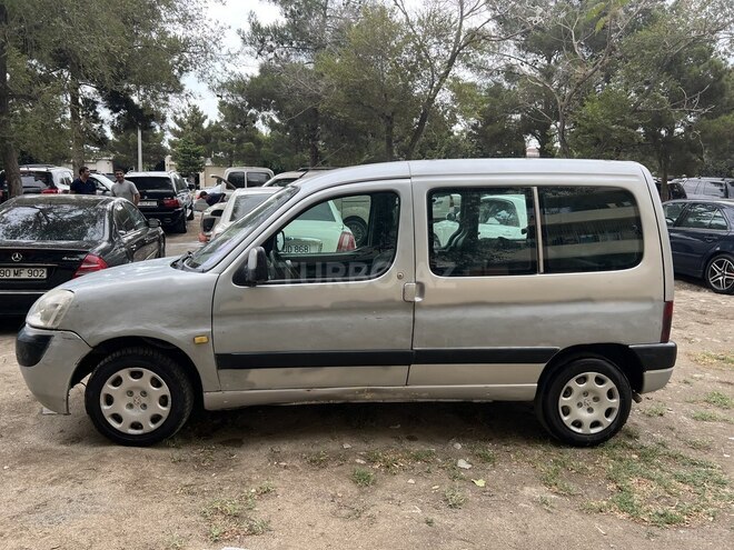 Peugeot Partner 2005, 252,500 km - 1.6 l - Sumqayıt
