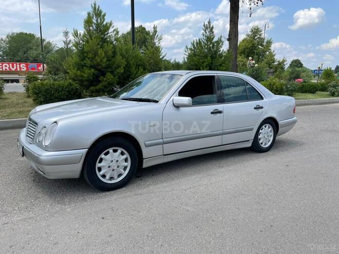 Mercedes E 200 1996, 288,000 km - 2.0 л - Bakı
