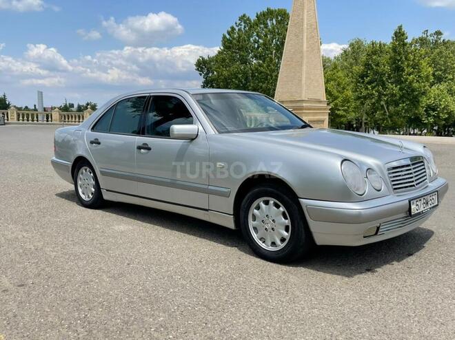 Mercedes E 200 1996, 288,000 km - 2.0 л - Bakı