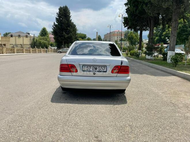 Mercedes E 200 1996, 288,000 km - 2.0 л - Bakı