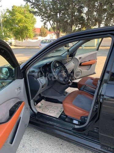 Mitsubishi Airtrek 2001, 285,000 km - 2.0 l - Salyan