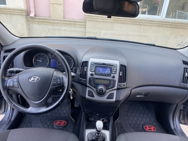Hyundai i30 2010, 185,000 km - 1.6 л - Sumqayıt