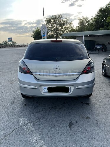 Opel Astra 2005, 250,000 km - 1.4 l - Zaqatala