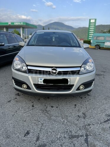 Opel Astra 2005, 250,000 km - 1.4 l - Zaqatala