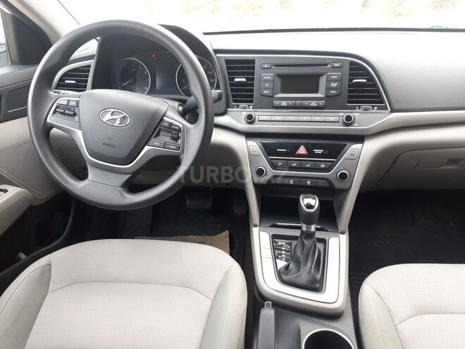 Hyundai Elantra 2016, 110,000 km - 2.0 l - Bakı