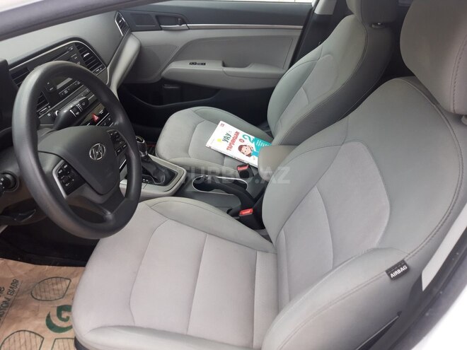 Hyundai Elantra 2016, 110,000 km - 2.0 l - Bakı