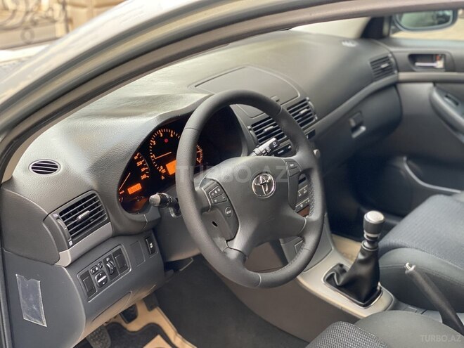 Toyota Avensis 2007, 183,000 km - 2.0 л - Bakı