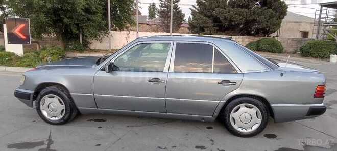 Mercedes E 230 1991, 398,000 km - 2.3 l - Bakı