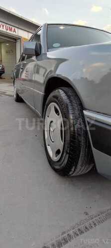 Mercedes E 230 1991, 398,000 km - 2.3 l - Bakı