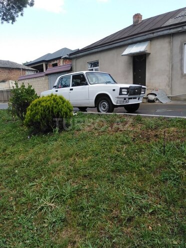 LADA (VAZ) 2107 1993, 22,200 km - 1.5 l - Quba
