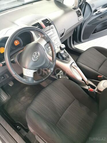 Toyota Auris 2009, 212,500 km - 1.4 л - Bakı