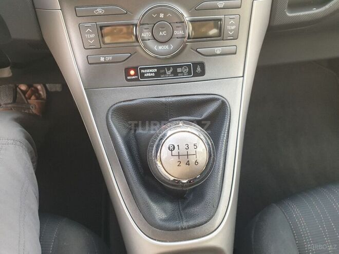 Toyota Auris 2009, 212,500 km - 1.4 л - Bakı