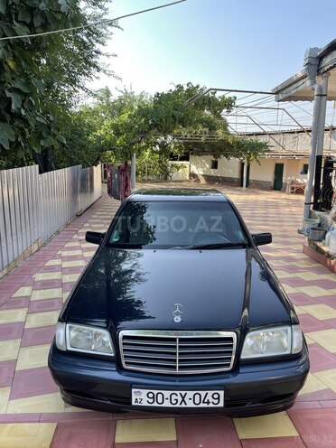 Mercedes C 200 1998, 365,000 km - 2.0 l - Naftalan