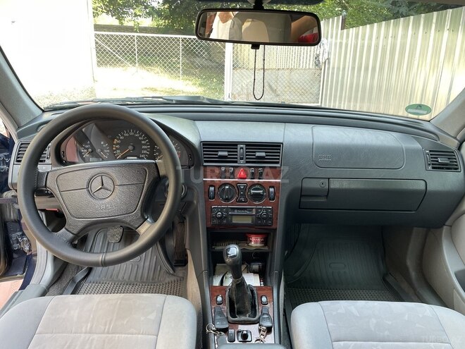 Mercedes C 200 1998, 365,000 km - 2.0 l - Naftalan