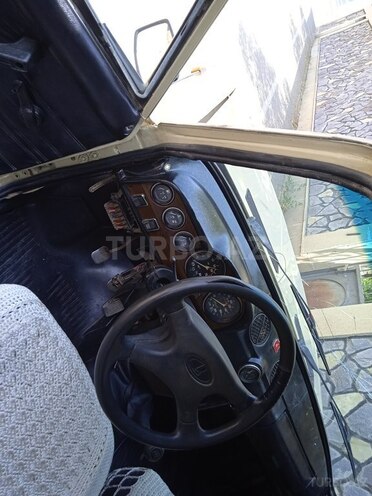 LADA (VAZ) 2106 1984, 500,000 km - 1.6 l - Ucar
