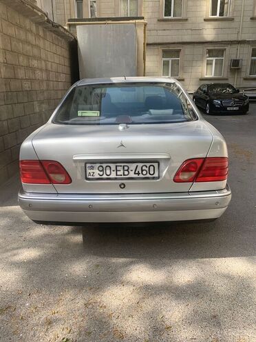 Mercedes E 230 1997, 245,000 km - 2.3 l - Bakı