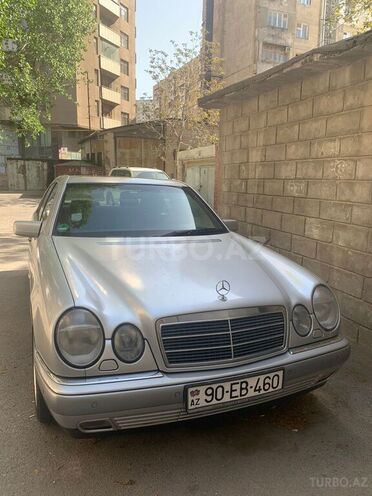 Mercedes E 230 1997, 245,000 km - 2.3 l - Bakı