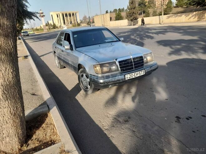 Mercedes E 200 1992, 857,523 km - 2.0 l - Gəncə