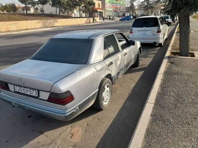 Mercedes E 200 1992, 857,523 km - 2.0 l - Gəncə