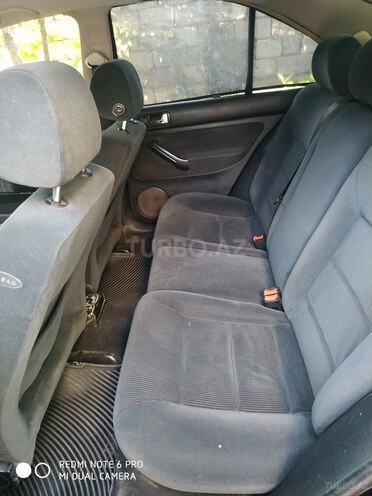 Volkswagen Jetta 2000, 189,477 km - 2.0 l - Şirvan