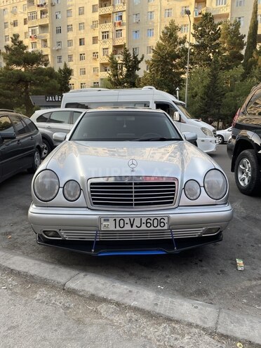 Mercedes E 240 1998, 520,000 km - 2.4 l - Sumqayıt