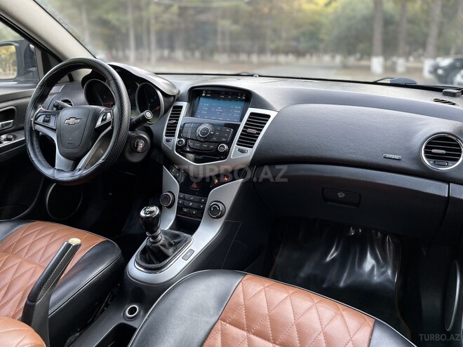 Chevrolet Cruze 2011, 268,000 km - 1.8 l - Sumqayıt