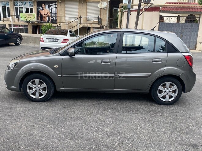 Kia Rio 2009, 270,000 km - 1.5 л - Bakı