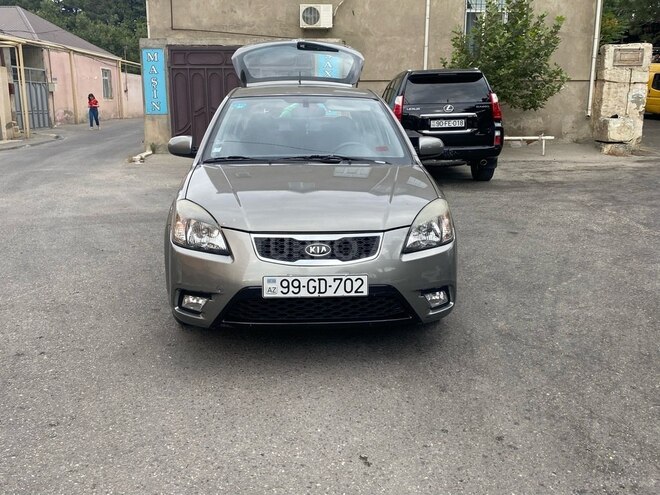 Kia Rio 2009, 270,000 km - 1.5 л - Bakı