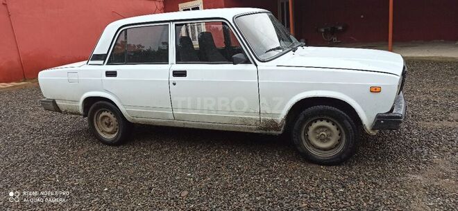 LADA (VAZ) 2107 2003, 54,000 km - 1.6 l - Astara