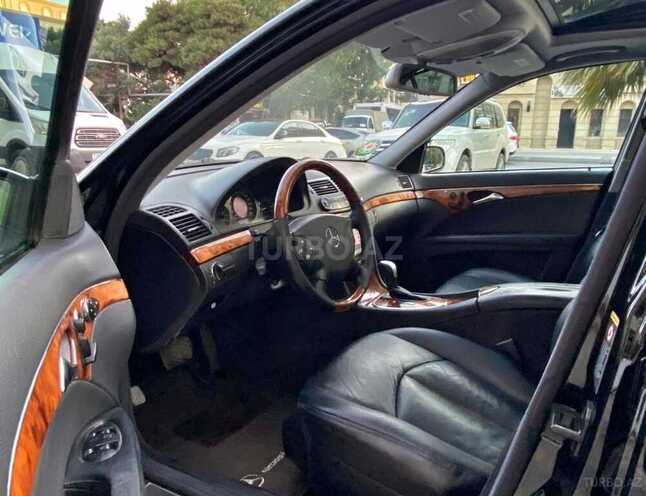 Mercedes E 320 2004, 287,000 km - 3.2 l - Bakı