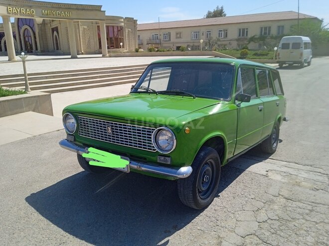 LADA (VAZ) 2102 1974, 250,000 km - 1.2 l - Salyan