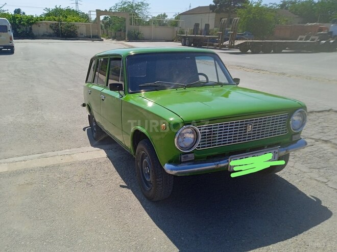 LADA (VAZ) 2102 1974, 250,000 km - 1.2 l - Salyan