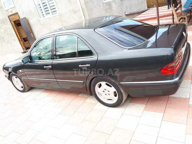 Mercedes E 280 1996, 200,000 km - 2.8 l - Masallı