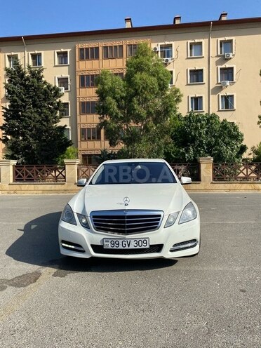 Mercedes E 200 2011, 228,660 km - 1.8 l - Bakı
