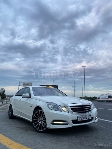 Mercedes E 200 2011, 228,660 km - 1.8 l - Bakı