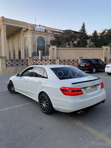 Mercedes E 200 2011, 228,660 km - 1.8 l - Bakı