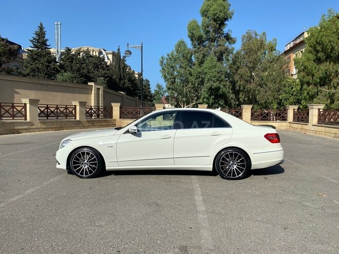 Mercedes E 200 2011, 228,660 km - 1.8 l - Bakı