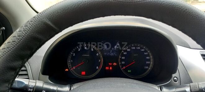 Hyundai Accent 2014, 174,000 km - 1.6 l - Quba