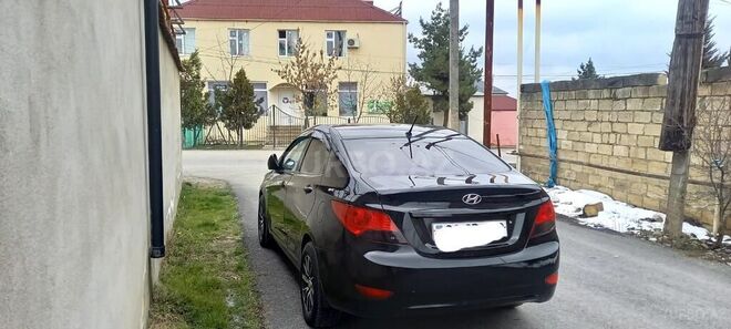 Hyundai Accent 2014, 174,000 km - 1.6 l - Quba