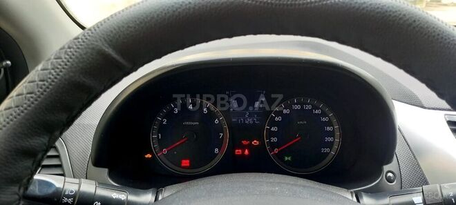 Hyundai Accent 2014, 174,000 km - 1.6 l - Quba