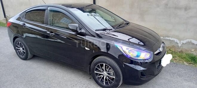 Hyundai Accent 2014, 174,000 km - 1.6 l - Quba