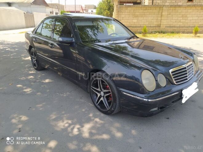 Mercedes E 240 2000, 237,000 km - 2.4 l - Xaçmaz