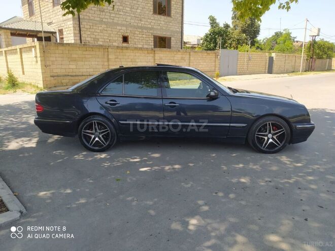 Mercedes E 240 2000, 237,000 km - 2.4 l - Xaçmaz