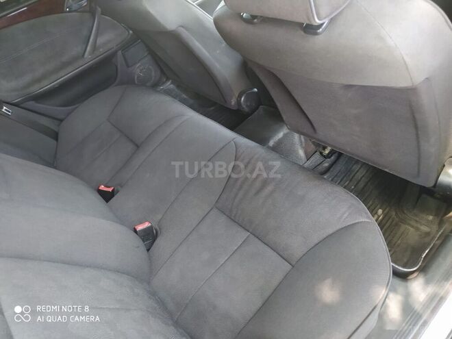 Mercedes E 240 2000, 237,000 km - 2.4 l - Xaçmaz