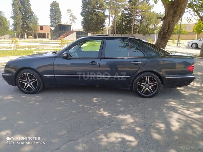 Mercedes E 240 2000, 237,000 km - 2.4 l - Xaçmaz
