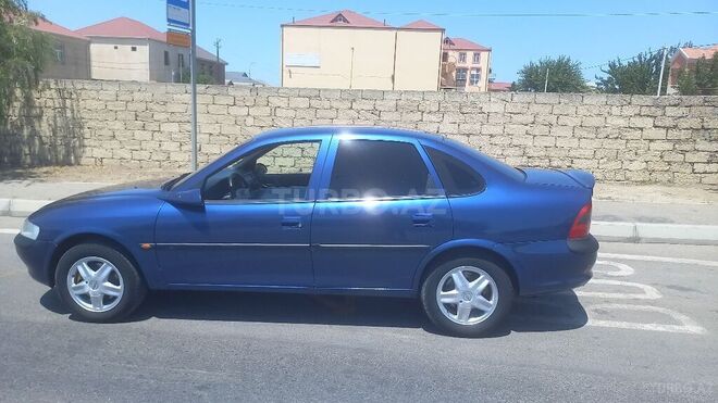 Opel Vectra 1996, 300,000 km - 2.0 l - Bakı