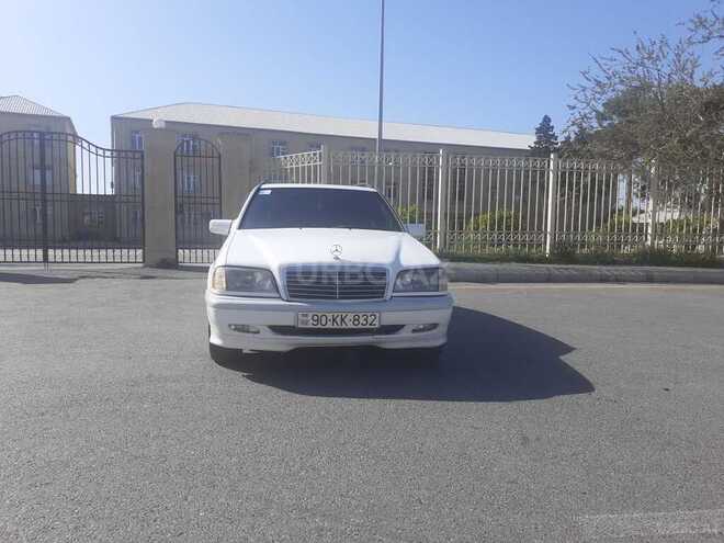 Mercedes C 220 2000, 300,000 km - 2.2 l - Bakı